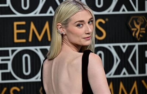 elizabeth debicki dior lipstick|Elizabeth Debicki’s Glossy Emmys Makeup Is Princess Diana .